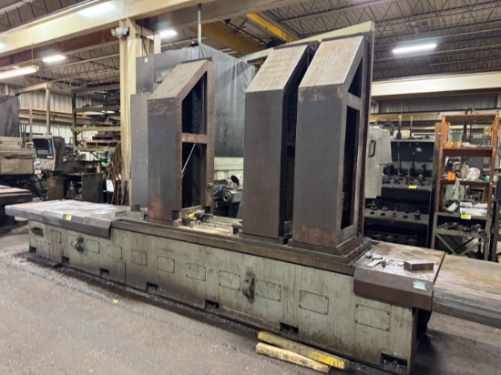 Cincinnati Milacron Horizontal Machining Center