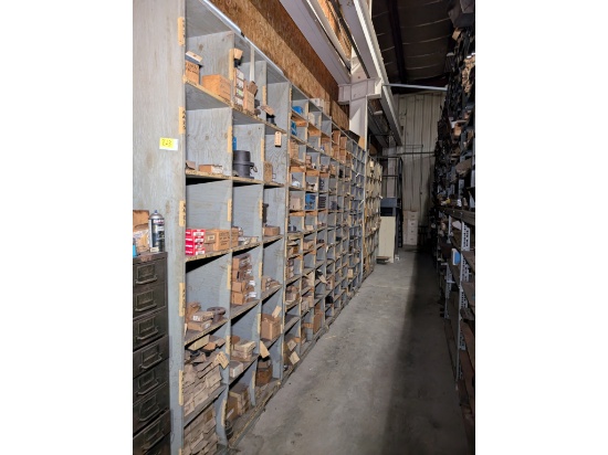 Large Selection Of gears & Pulleys