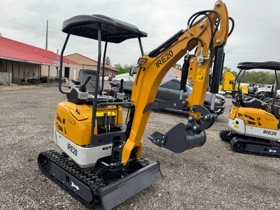 IRE20 Mini Excavator W/ Hydraulic Thumb