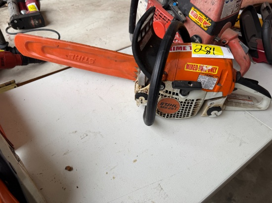 STIHL MS251 Chainsaw