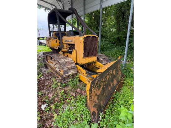 John Deere JD450C Dozer