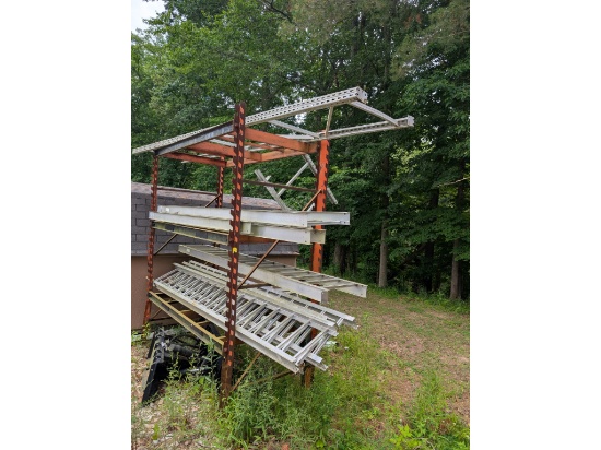 Pallet Rack w/ Cable Ladder Trays