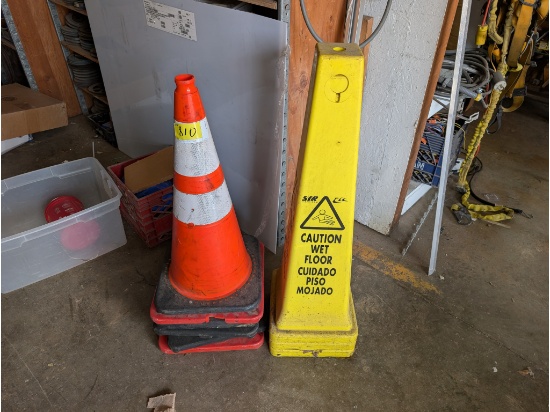 Traffic Cones, wet Floor Sign