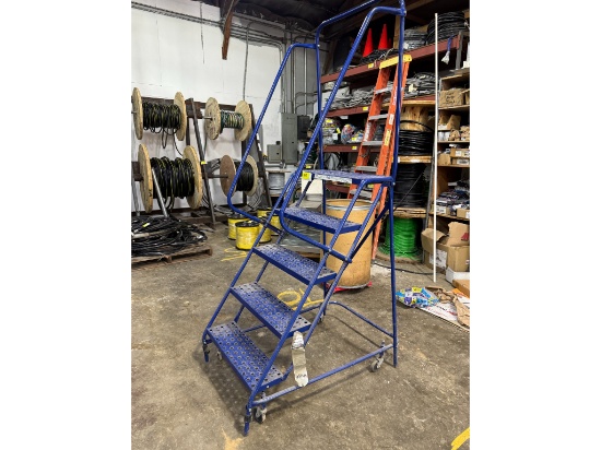 5 Step Rolling Ladder