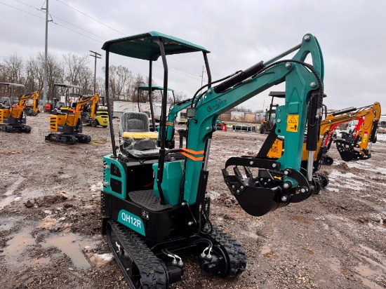 AGT QH12R Mini Excavator