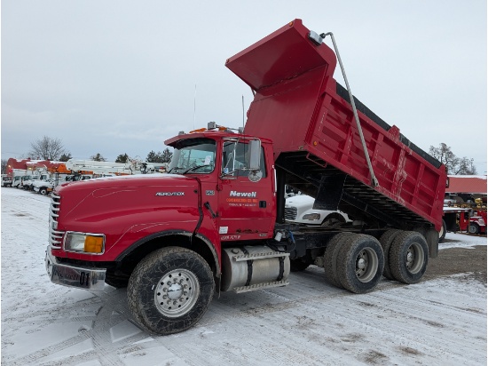 1995 Ford LTL9000 Dump Truck