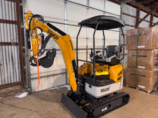 SDLANCH SDLE20 Mini Excavator W Hydraulic Thumb
