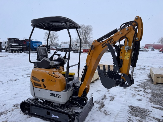 SDLANCH SDLE20 Mini Excavator W Hydraulic Thumb