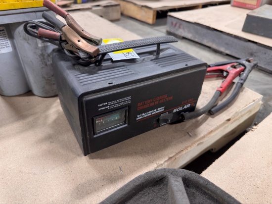 Solar 6/12 Volt Battery Charger