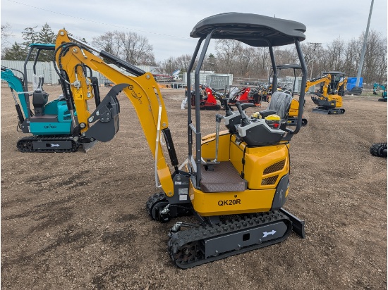 CFG QK20R Mini Excavator W/ Hydraulic Thumb