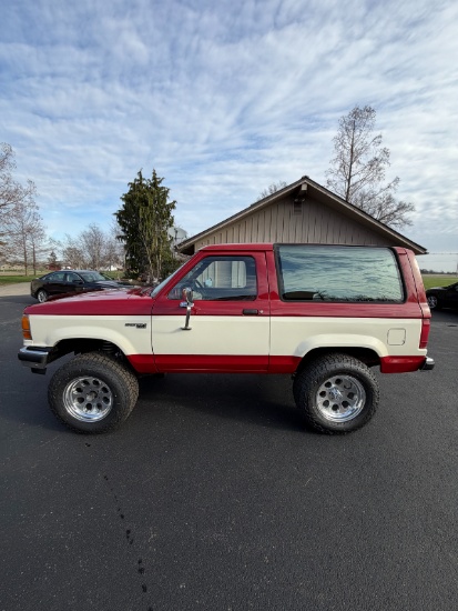 1989 Ford Bronco 4x4  Clean, Solid Classic