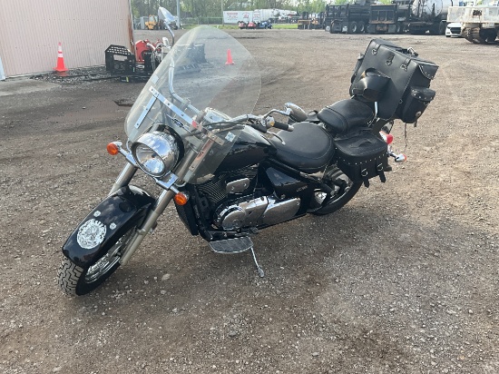 2005 Suzuki C50 Motorcycle