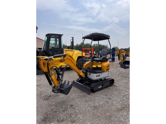 ME20 Mini Excavator W/ Hydraulic Thumb