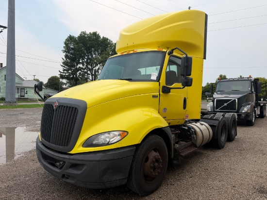 2020 International RH613 Daycab