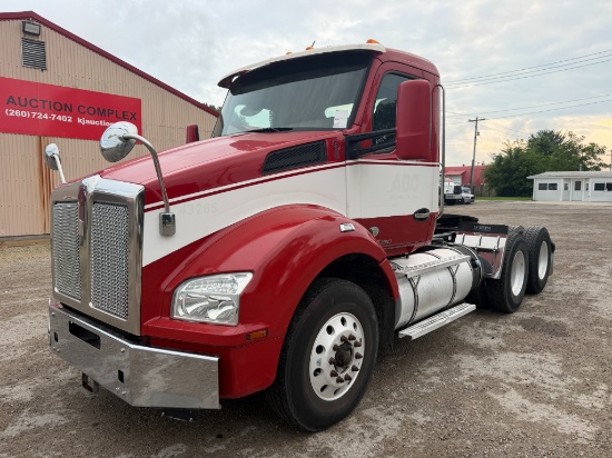 2018 Kenworth T880 Daycab