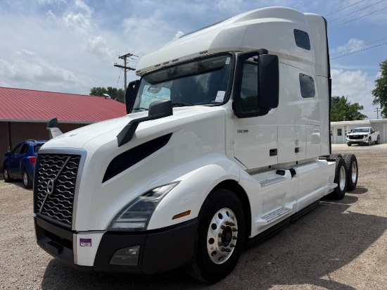2020 Volvo VNL760 Sleeper