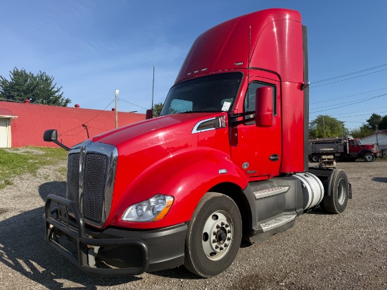 2020 Kenworth T680 Day Cab