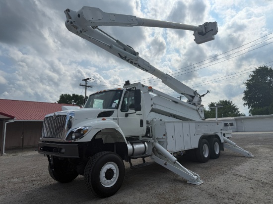 2009 International 7400 Elevator Bucket Truck