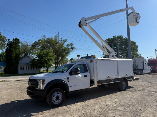 2019 Ford F-550 Bucket Truck