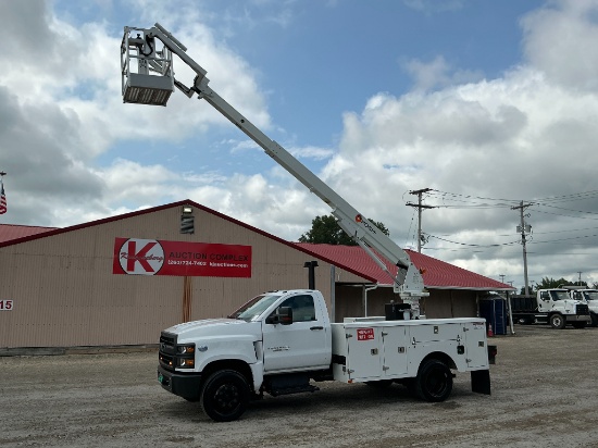 2022 Chevrolet Silverado 5500 Bucket Truck