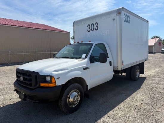 2000 Ford F350 Box Truck