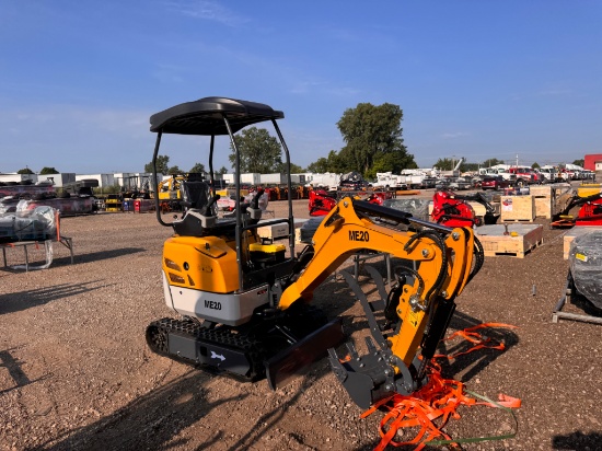 ME20 Mini Excavator W/ Hydraulic Thumb
