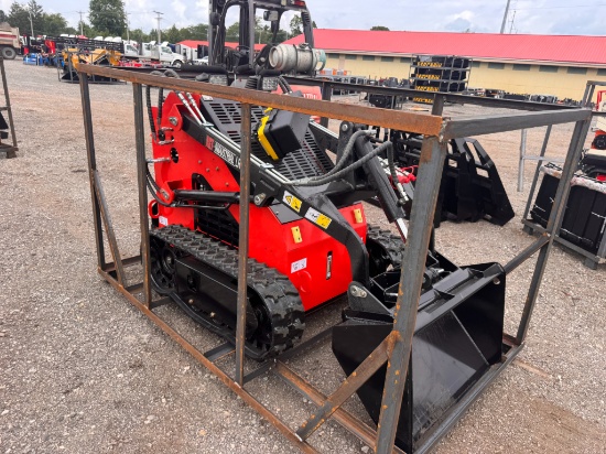 Agt Industrial LRT23 Mini Skid Steer