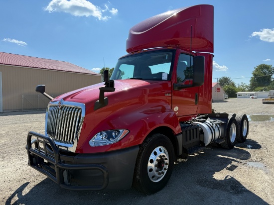 2019 International LT625 Day Cab