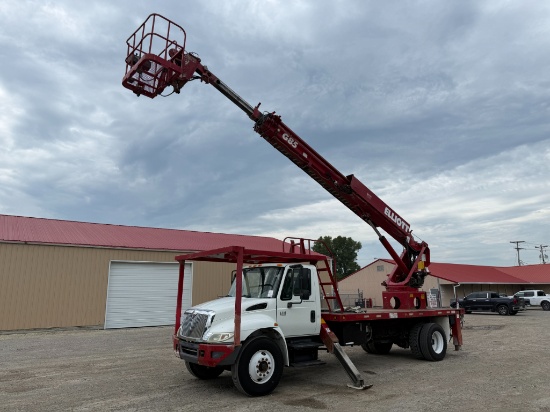 2003 International 4300SBA Sign Truck