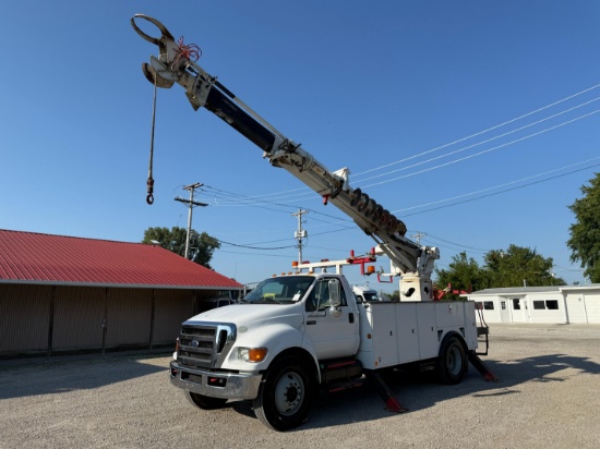 2009 Ford F-750 Digger Derrick