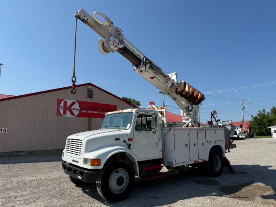 2002 International 4700 Digger Derrick
