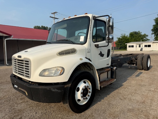 2012 Freightliner M2106 Cab & Chassis