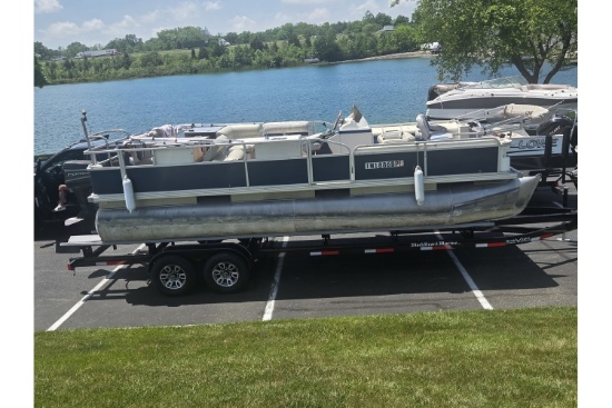 Offsite 2000 Crest 22' Super Fisherman Pontoon