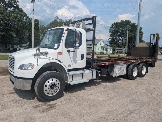 2016 Freightliner M2 w/ Bottle Delivery Bed & Liftgate