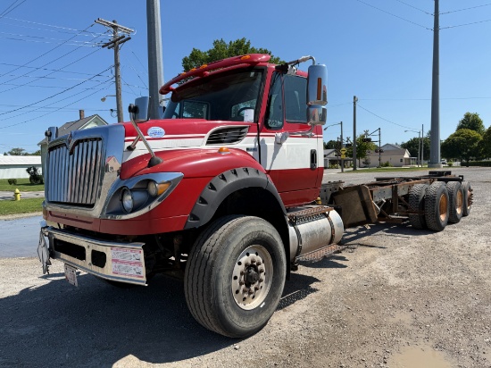 2013 International 7600 SBA Cab & Chassis