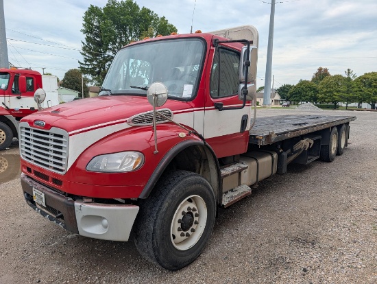 2015 Freightliner M2 Flatbed w/ Moffett Hookup