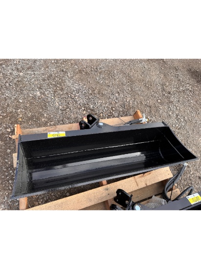 Future Mini Excavator 40" Tilting Bucket