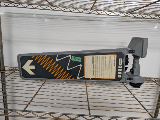 Radio Detection RB400 Buried Pipe and Cable Locator