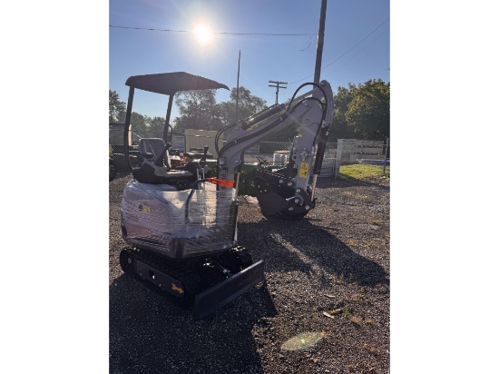 ATS-ME18 Mini Excavator w/ Mechanical Thumb