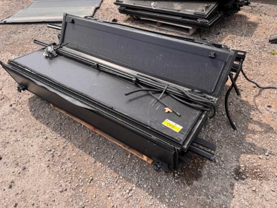 (5) Tonneau Truck Bed Covers