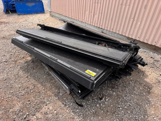 (6) Tonneau Truck Bed Covers