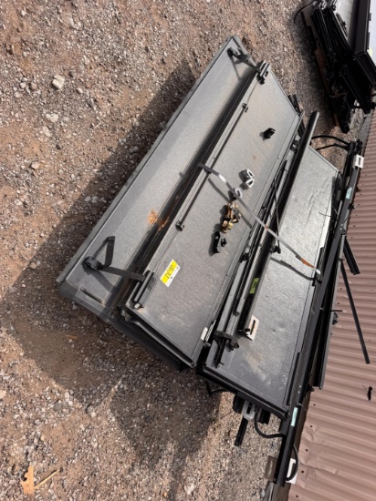 (5) Tonneau Truck Bed Covers