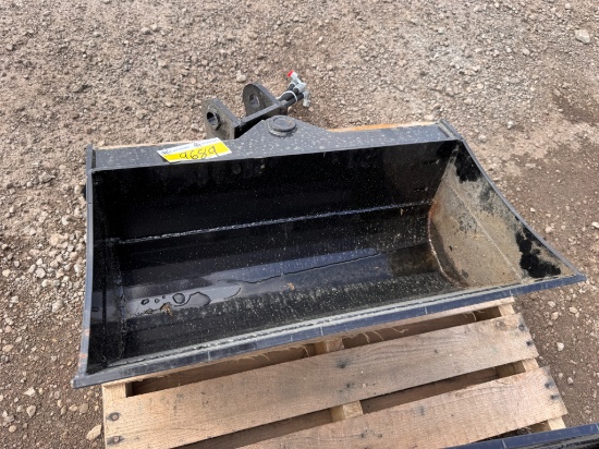 Future Mini Excavator 24" Tilting Bucket
