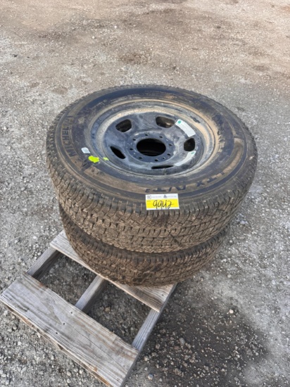(2) 275/70R18 Tires w/ Steel Rims