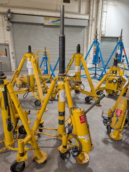 Columbus Hydraulic Aircraft Jack