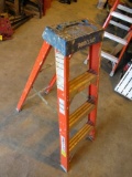 Pro Climb 4' F/G Step Ladder