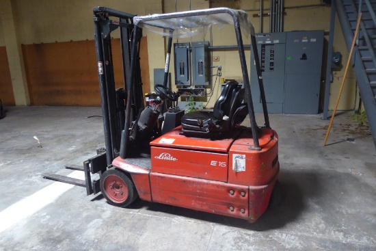 Linde Electric Forklift w/Side Shift