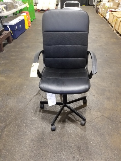 Rolling Swivel Office Chair