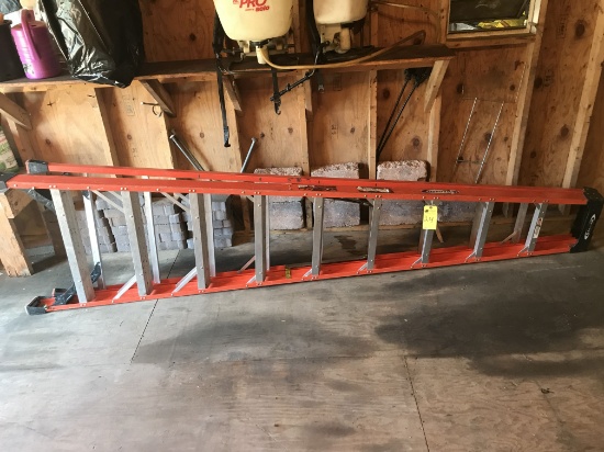 Werner 10' Fiberglass Ladder