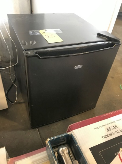 Sunbeam Mini Refrigerator